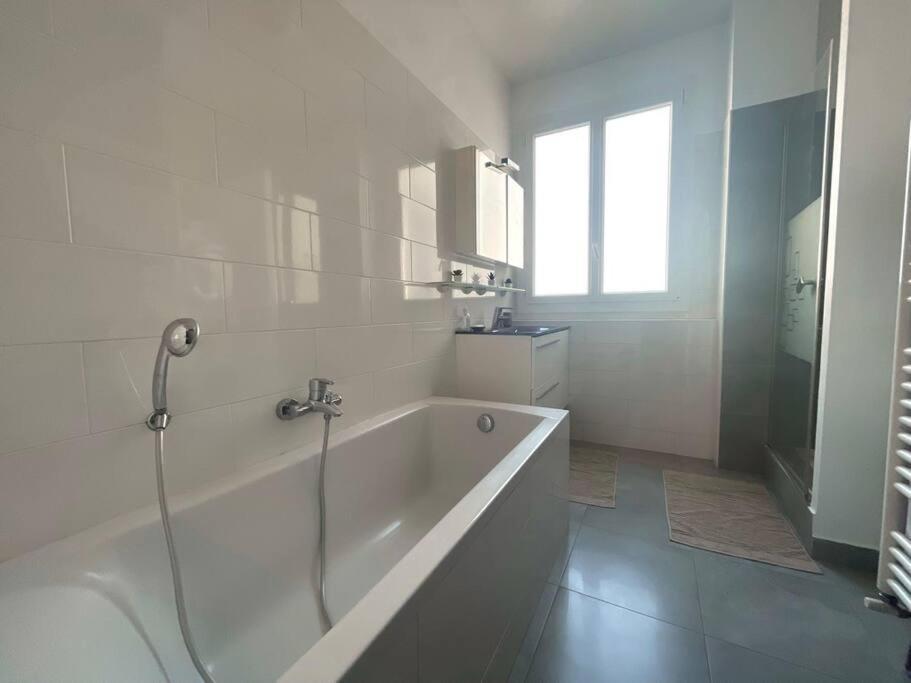 Gustave - Charming Eiffel Tower Appartement - Paris Dış mekan fotoğraf